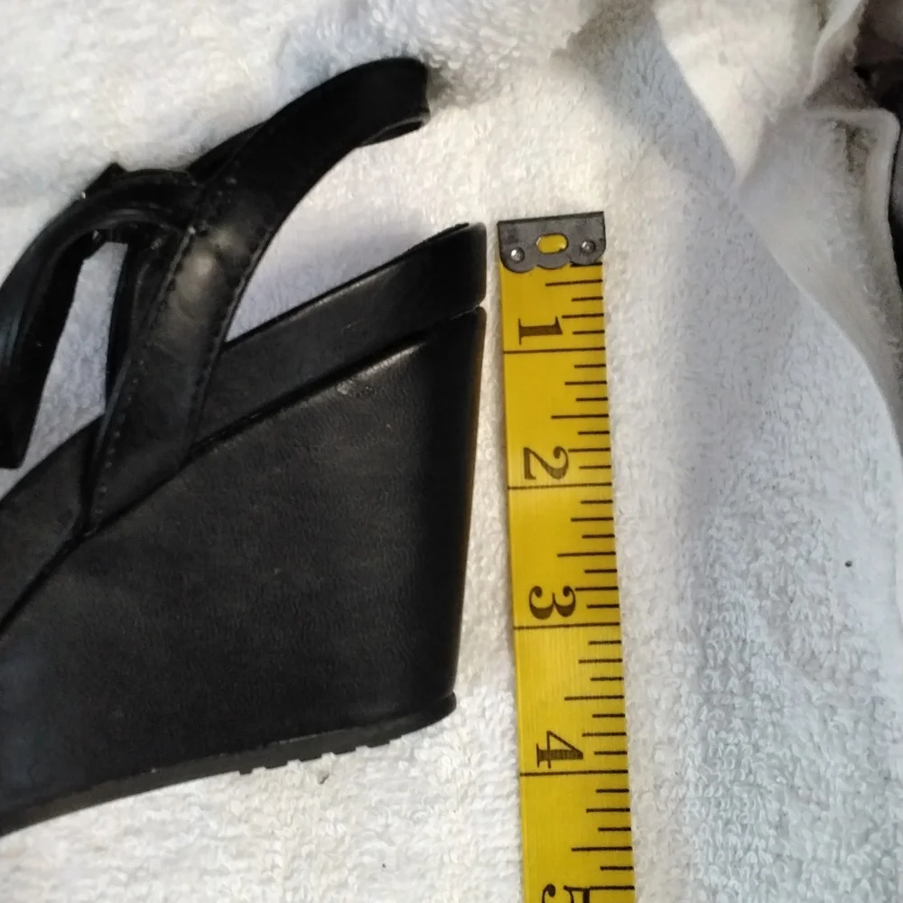 Wedges - Picture 6 of 6